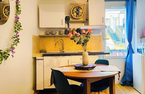 Greoux-les-Bains Apartment | Refuge des Lavandes - Luxurious Studio in Town Center, Near Thermal Baths, 5* Comfort