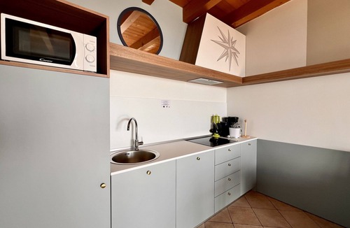 Moniga del Garda Apartment | Relais Rosa Dei Venti: Superior Navy 2 Bedroom Apartment, 2 Pools, Lake View