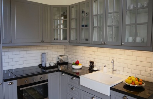 Antibes Old Town Apartment | RENOVATED charming 2 Bed & 2 Bath Apt. in old Antibes with outdoor terrace