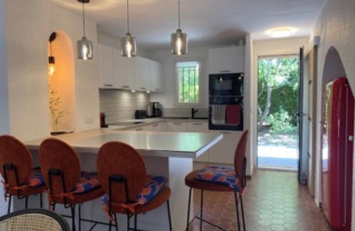 Boulouris-sur-Mer Villa | Renovated Provencal villa 50 m from the sea Résidence Hélios