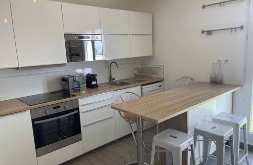Aimargues Apartment | RENTAL: BEAUTIFUL APARTMENT NEAR THE SEA AND CLOSE TO NÎMES AND MONTPELLIER