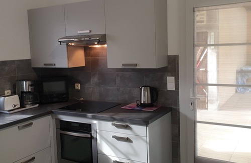 Le Beausset Apartment | Rental with Private Pool (exclusively for rent) 5/6