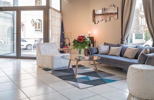 Carnot Apartment | Reserve your apartment in a **** hotel> Apartment 12