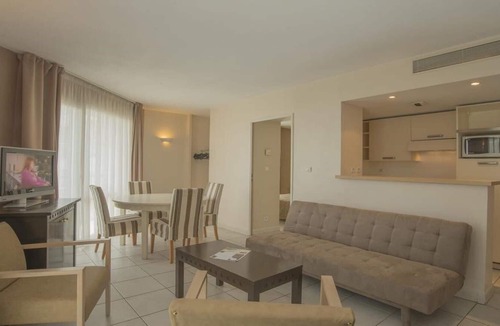 Carnot Apartment | Reserve your apartment in a **** hotel> Apartment 12