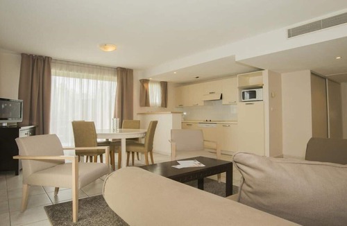 Carnot Apartment | Reserve your apartment in a **** hotel> Apartment 12