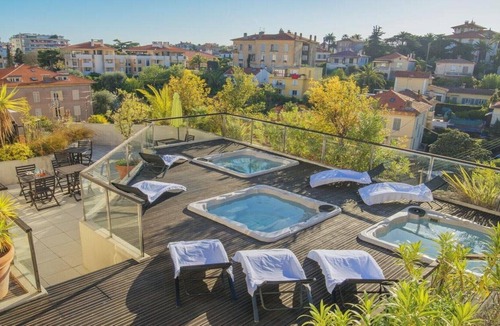 Carnot Apartment | Reserve your apartment in a **** hotel> Apartment 27