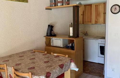 Enchastrayes Apartment | RESIDENCE UBAYE A 23