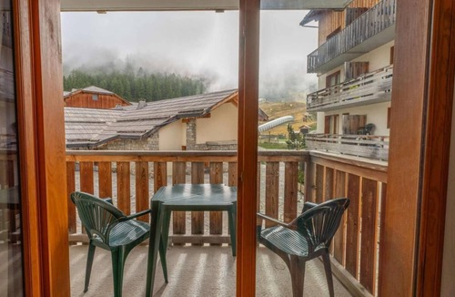 Les Orres Apartment | Resort center, 1st floor, fitness, swimming pool, sauna, balcony, tv, ski locker, 34m², Les Orres