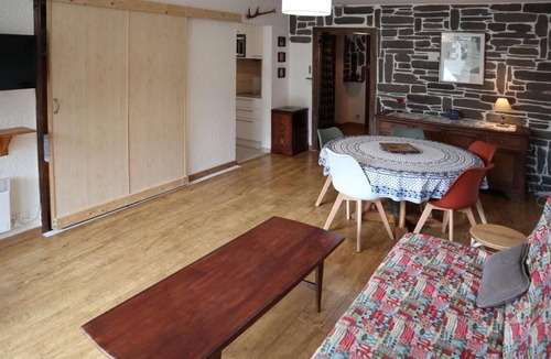 Les Orres Apartment | Resort center, 2nd floor, view ski slopes, balcony, tv, 47m², Les Orres