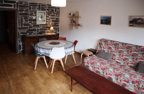 Les Orres Apartment | Resort center, 2nd floor, view ski slopes, balcony, tv, 47m², Les Orres