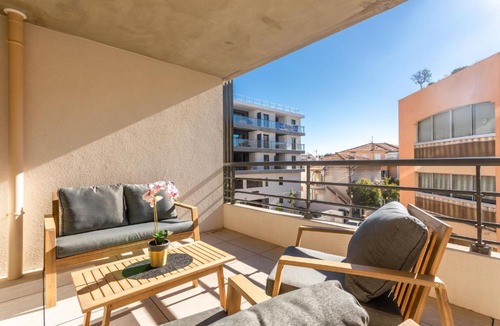 Frejus Plage Apartment | Reve de Dante avec terrasse
