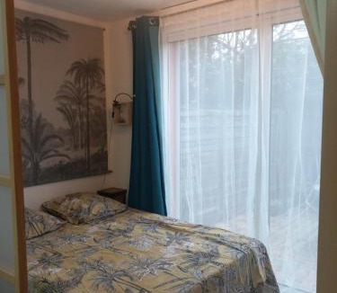 Sausset-les-Pins Apartment | Rez de jardin Le Mooréa est à 5 min de l'hyper centre et plages