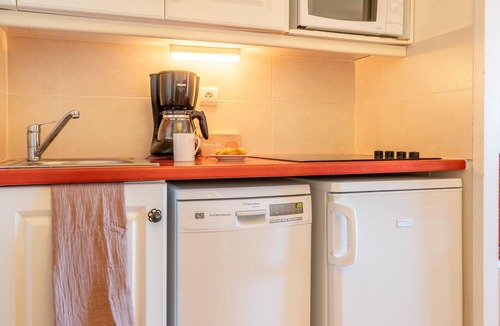 Pont Royal Apartment | Riverfront Retreat Near Cannes