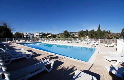 Mandelieu-La-Napoule Apartment | Robinson Suites 02 - Standing Presta