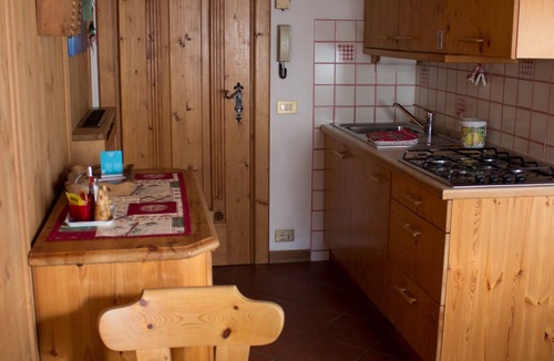 Cortina d'Ampezzo Apartment | Romantic Suite Cristallo - sunny, Wi-Fi, balcony, parking space, bus 130mt away