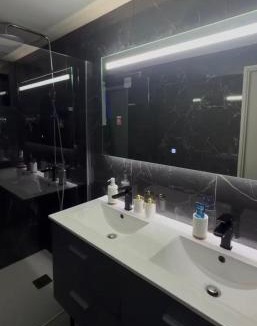 Pomerols Apartment | Romantic suite with private Jacuzzi