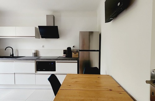 Lorgues Apartment | Romarin, un Appartement T3 Climatisé, Tout Confort, au Cœur de la Provence