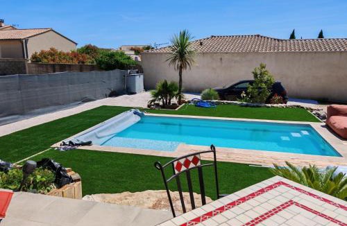 Saint-Quentin-la-Poterie Apartment | Romytt Suite