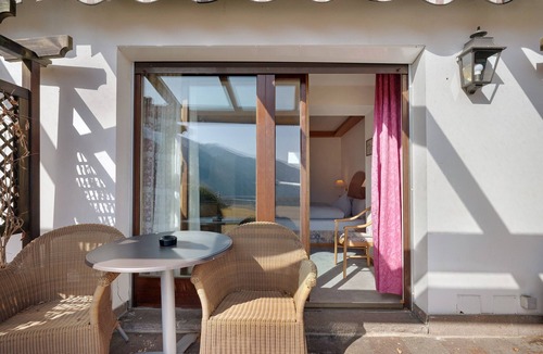 Vipiteno Apartment | Room 'Bb Pattis 2P' with Mountain View, Balcony and Wi-Fi