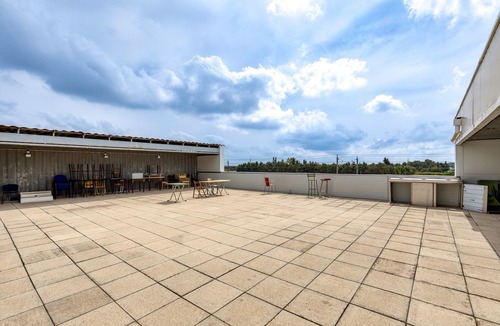 Mudaison Apartment | Room with Shared Terrace and Wi-Fi, 10 Minutes from the Sea