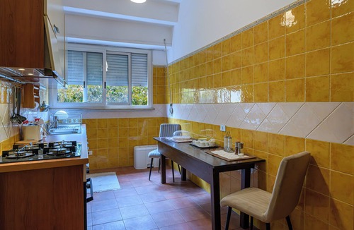 Quartiere III Pinciano Apartment | Rooma Domus Parioli [1 stop from city center] for families or friends