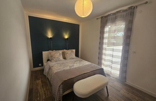 Velaux Apartment | Roque and Terrace T2 top of Villa