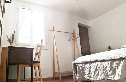 Gemenos Bed & Breakfast | Rustic B&B w/Private Bathroom, Free Parking