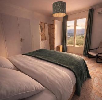 Contes Apartment | Séjour en pleine nature, vue imprenable, jacuzzi