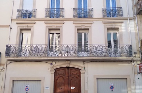 Beziers City Centre Apartment | Saëns 7-t2 -garage Optionnel-centre Historique & Plages à 16km