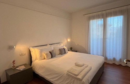 Pordenone Apartment | Saffron Suite, moderna e silenziosa vicino al centro