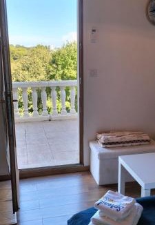 Les 3 Ponts Bed & Breakfast | Sara