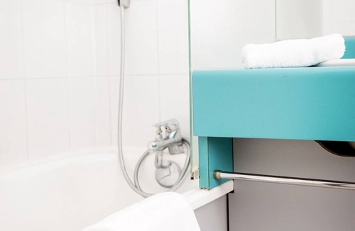Gap Hotel | Scenic Stay Near Gap's Historic Center and Outdoor Adventures