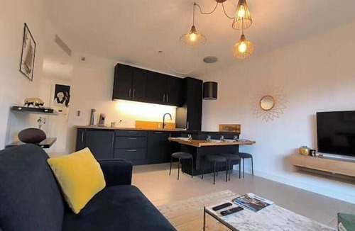 Bonneveine Apartment | Sea & Elegance in the 8th district - Prado beaches on foot & garden terrace