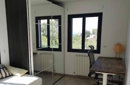 Verduron Villa | Sea ​​view and quiet greenery