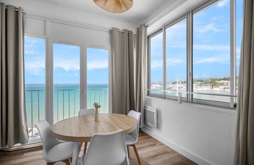 Les Lecques Apartment | Sea View Studio Apartment