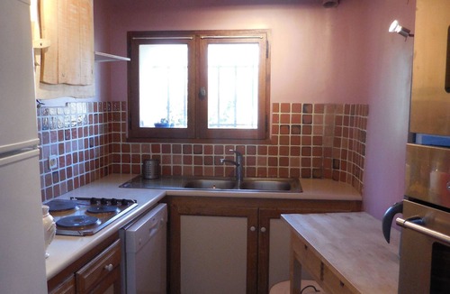 Apt House | Seasonal rental House with pool Luberon