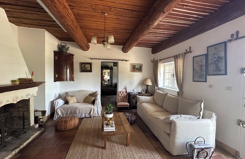 Lambesc House | Secluded Provençal mas
