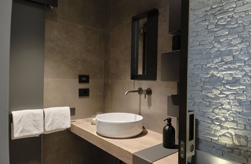 Langhe and Roero Apartment | Serendipity: apartment Canopo (2 beds - 2 baths) Alba center