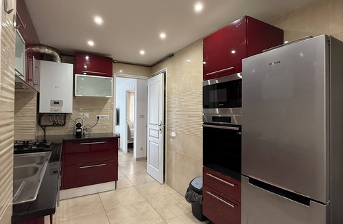 Prado - Republique Apartment | Serene 3-bedroom apartment with AC in beautiful Cannes