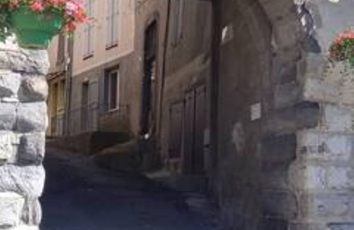 Seyne Apartment | SEYNE 20 minutes from SERRE PONCON