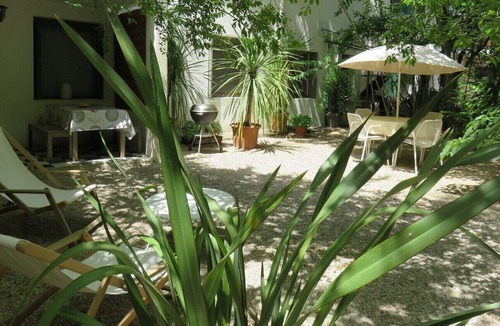Saint-Jean-de-Fos Apartment | Single-storey apartment on estate with swimming pool, surrounded by nature.
