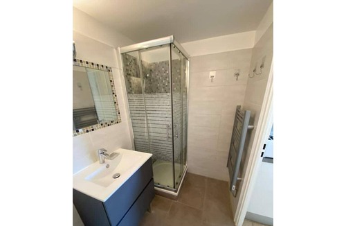 Eyguieres House | Small house in Provence with swimming pool