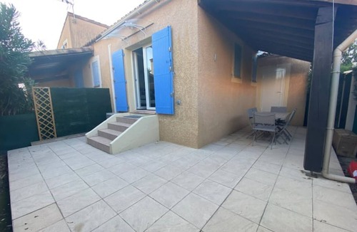 Eyguieres House | Small house in Provence with swimming pool