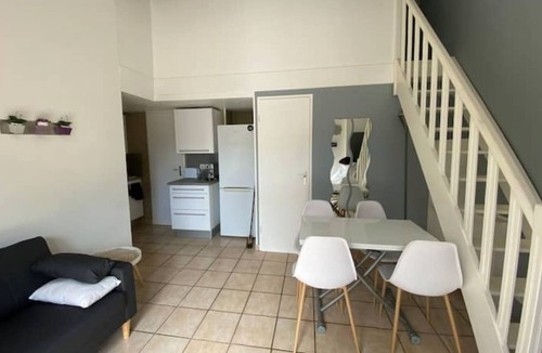 Eyguieres House | Small house in Provence with swimming pool