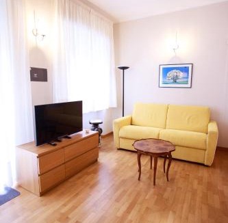 San Martino Apartment | Sofia House with Private Parking