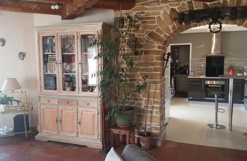 Istres Villa | south-facing vacation home