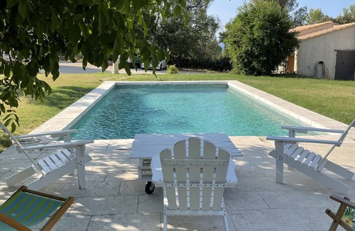 Peypin-d'Aigues House | South Luberon cottage with stunning country views, private pool and parking