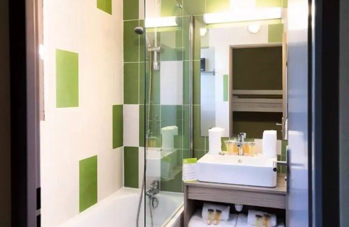 Arles Hotel | SOWELL Family Les Amandiers* - Room 2 People