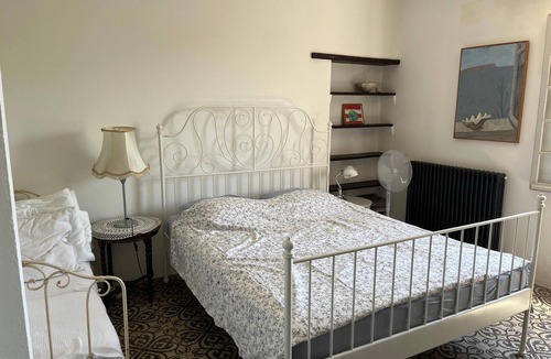 Saint-Quentin-la-Poterie House | Spacious authentic farmhouse with swimming pool on large plot