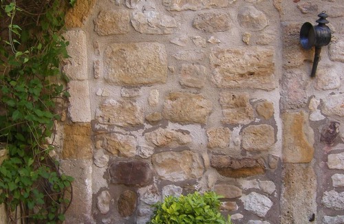 Quarante House | Spacious 18th century village house + courtyard with pool, plus games room.